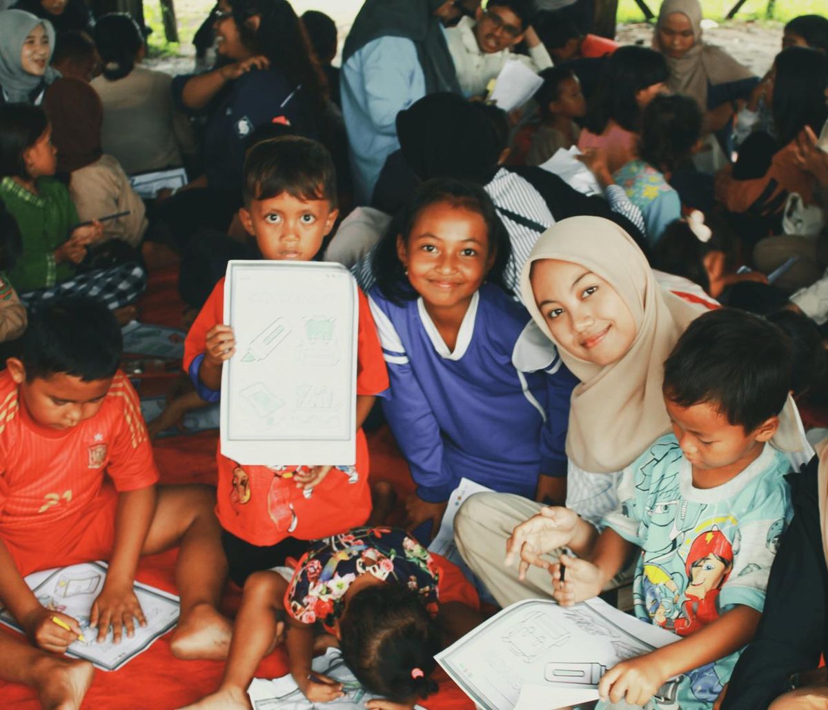 Foto Dewi Nadila 3